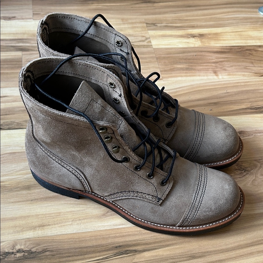 Red Wing Shoes Iron Rangers 8087 in Limited Slate Muleskinner Roughout